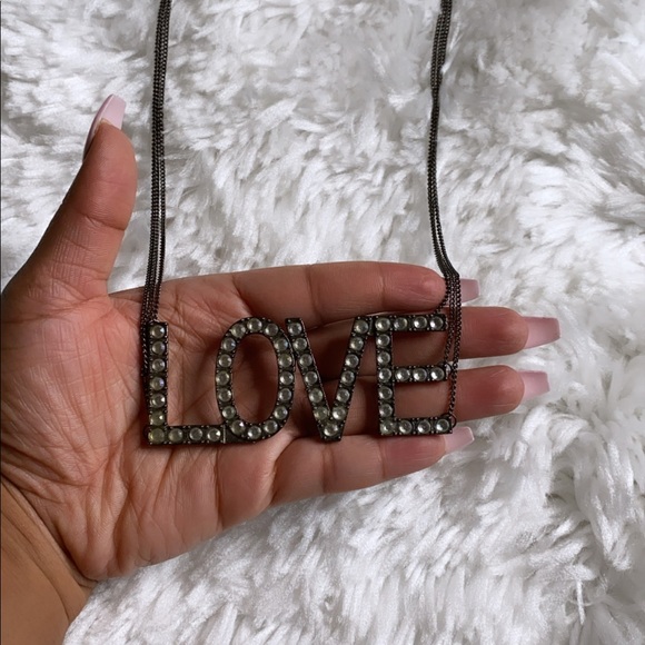 🔥”LOVE” Rhinestone Necklace - Picture 3 of 5